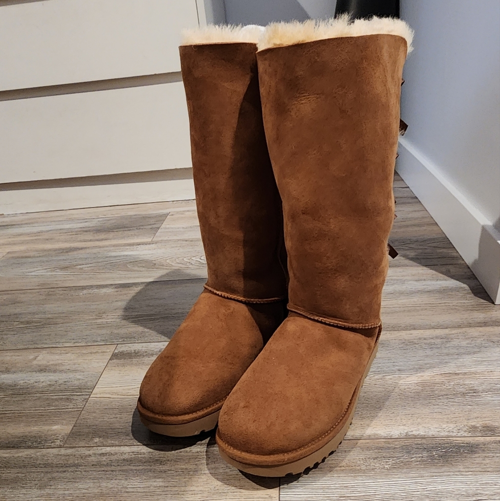 UGG Bailey Bow Tall II